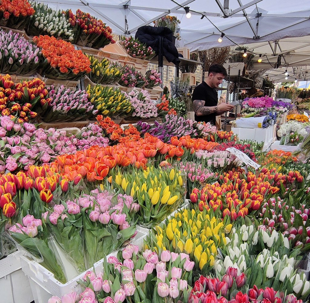Fiori al Columbia Flower Market a Londra