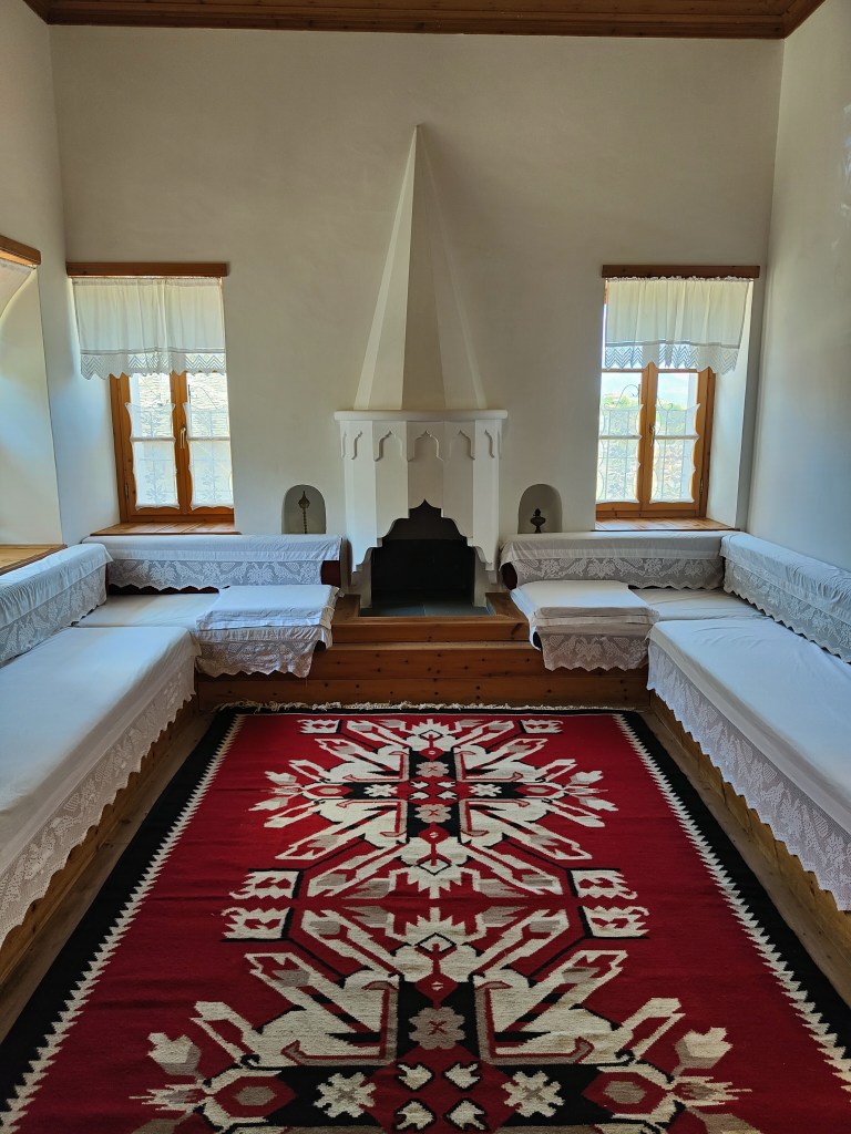 Casa dello scrittore Ismail Kadare