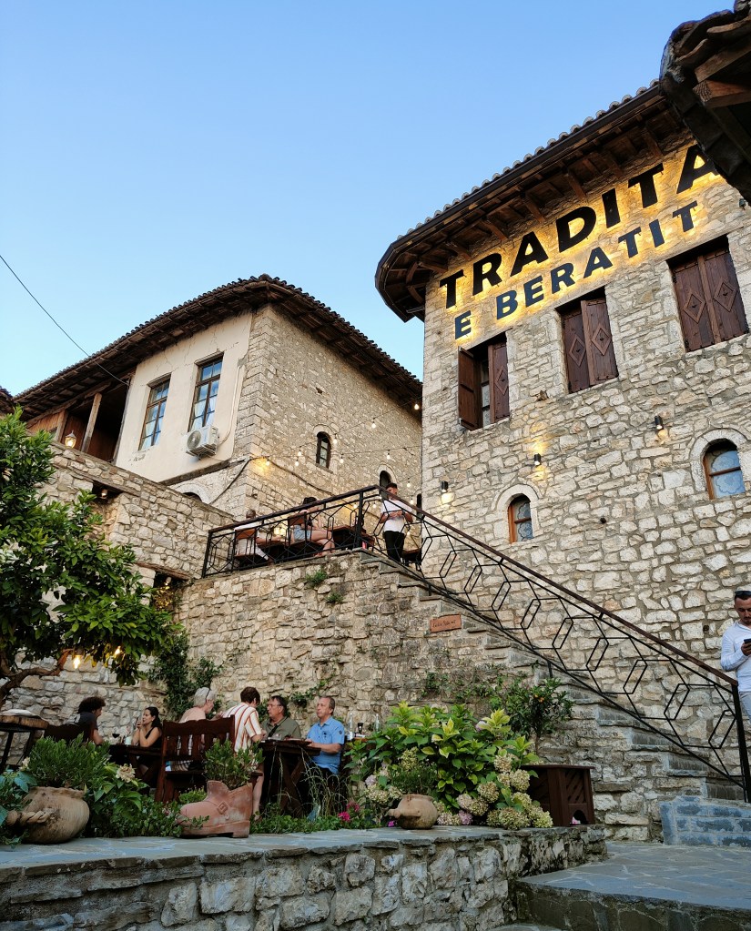 Ristorante Tradita e Beratit a Berat